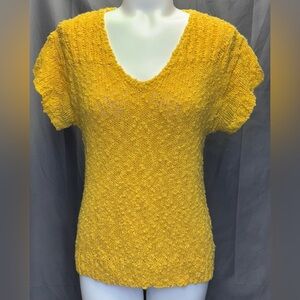 The Denver Vintage Yellow Knobby Knit Short Sleeve V-Neck Sweater made in Korea